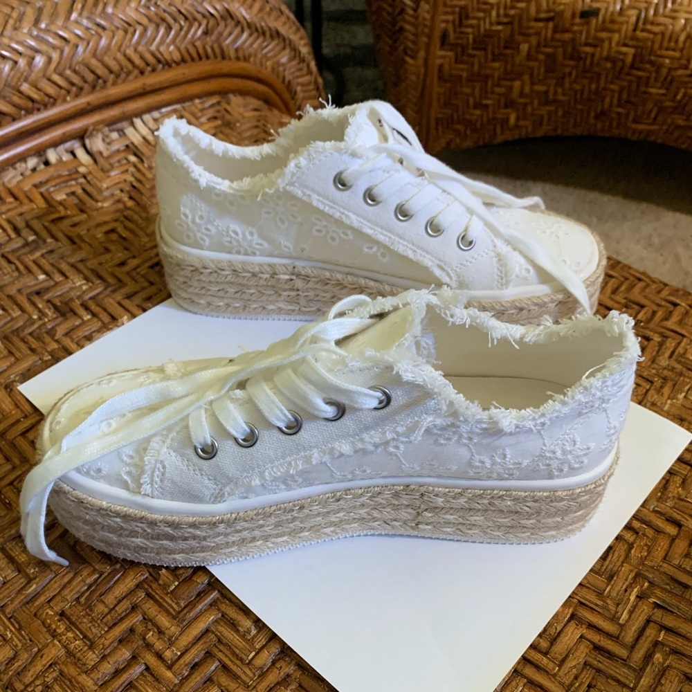 Steve Madden Bungalow White Eyelet Sneakers